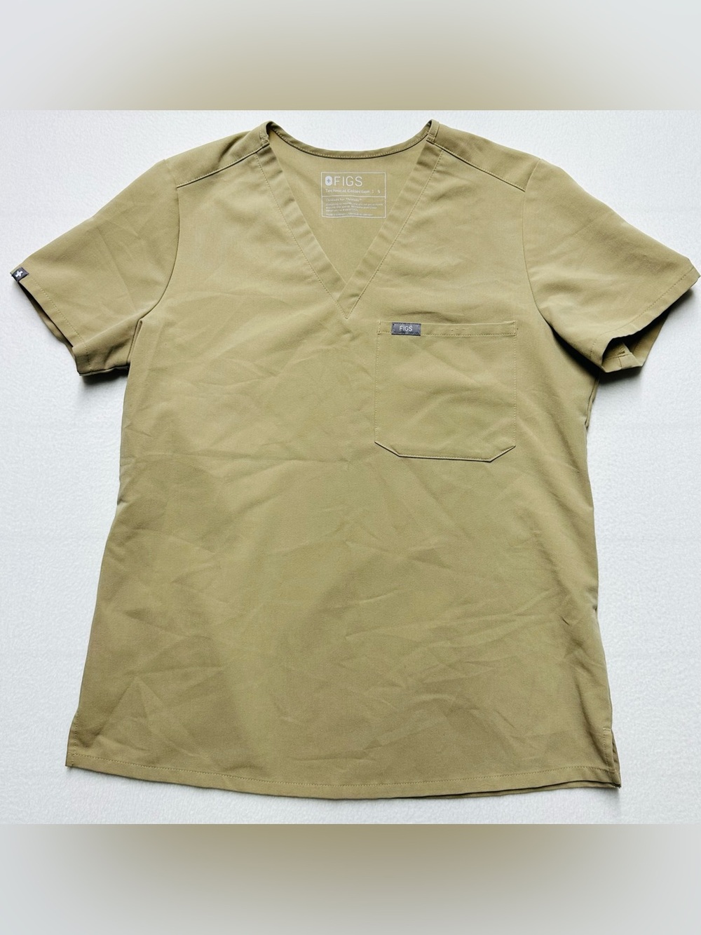 FIGS Catarina One Pocket Scrub Top Womens S Khaki Olive Technical FW1000